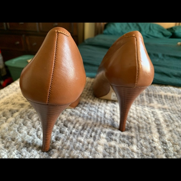 La Chateau Heels - Picture 4 of 4